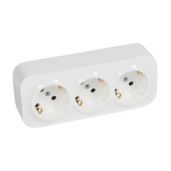 Троен контакт шуко за открит монтаж Legrand Forix, бял